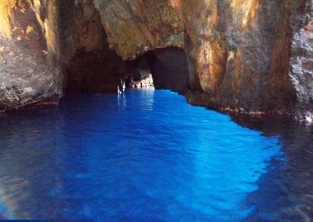 giochi di blu nelle grotte